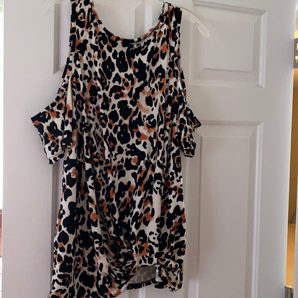 cold shoulder cheetah shirt